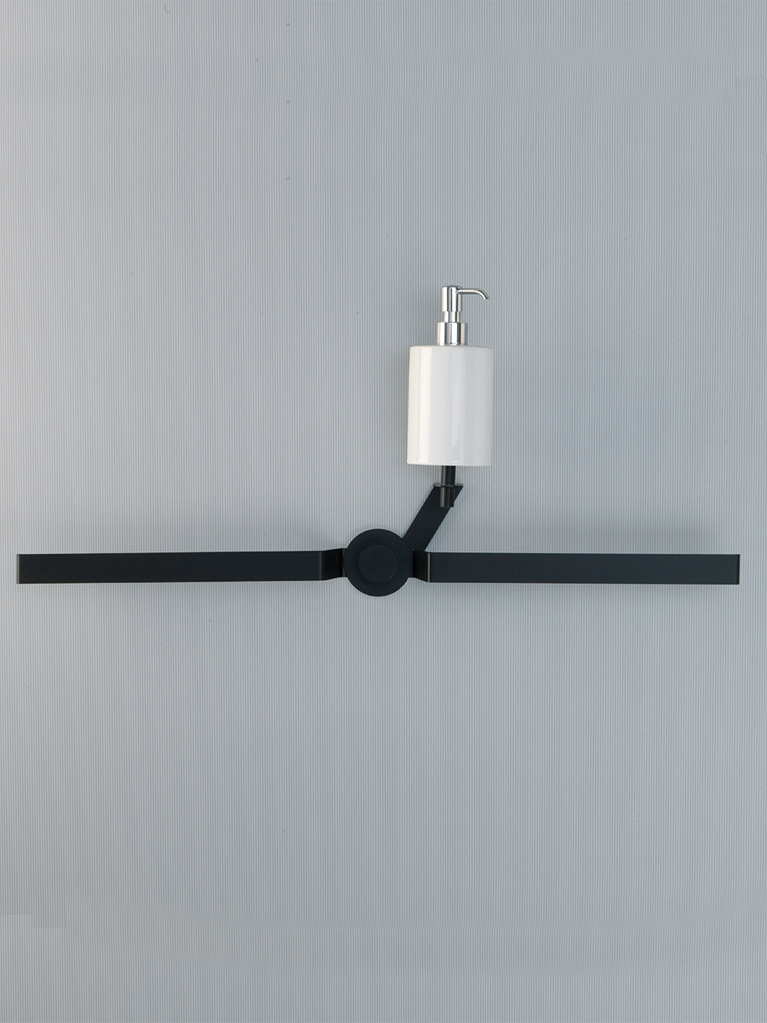 Composizione 15 serie KREA KR00 / KR01 / KR06-23 / KR30-23 Finiture disponibili acciaio satinato acciaio lucido o nero opaco Accessori Moderni Arredo Bagno Stilhaus