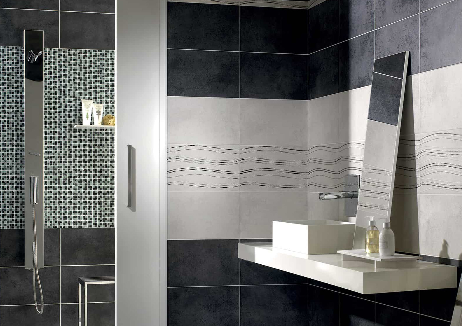 Nero 25x40 / Cenere 25x40 / Inserto Cenere 25x40 / Listello Cenere 3,8x40 Serie Mizar Rivestimento Armonie Piastrelle & Mosaici