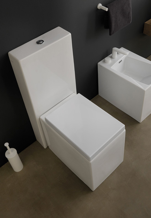 OZ serie Sanitari Monoblocco colore Bianco Lucido Gsg Ceramiche